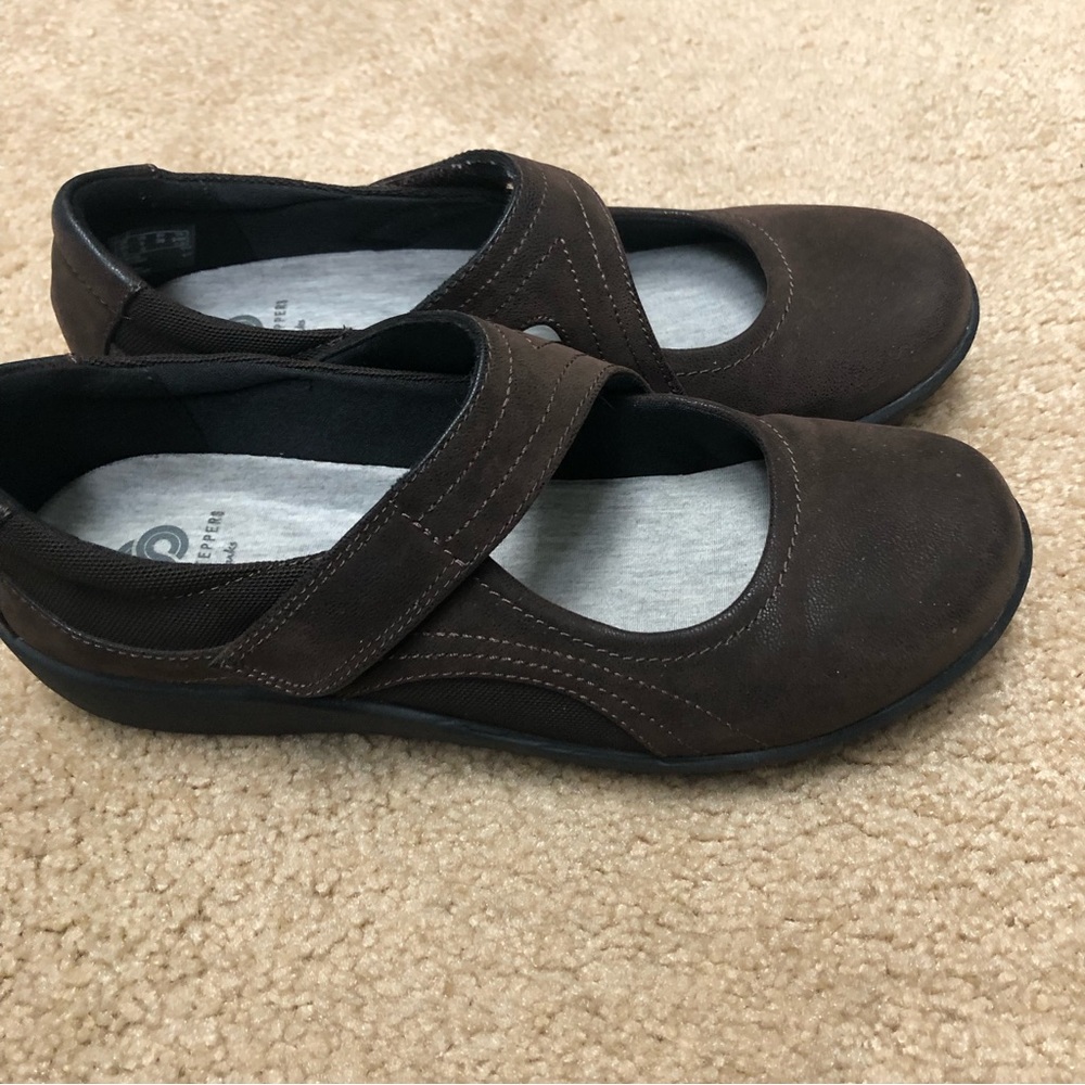 Clark’s Cloudstepper Shoe. Like New Size 8, Color… - image 1